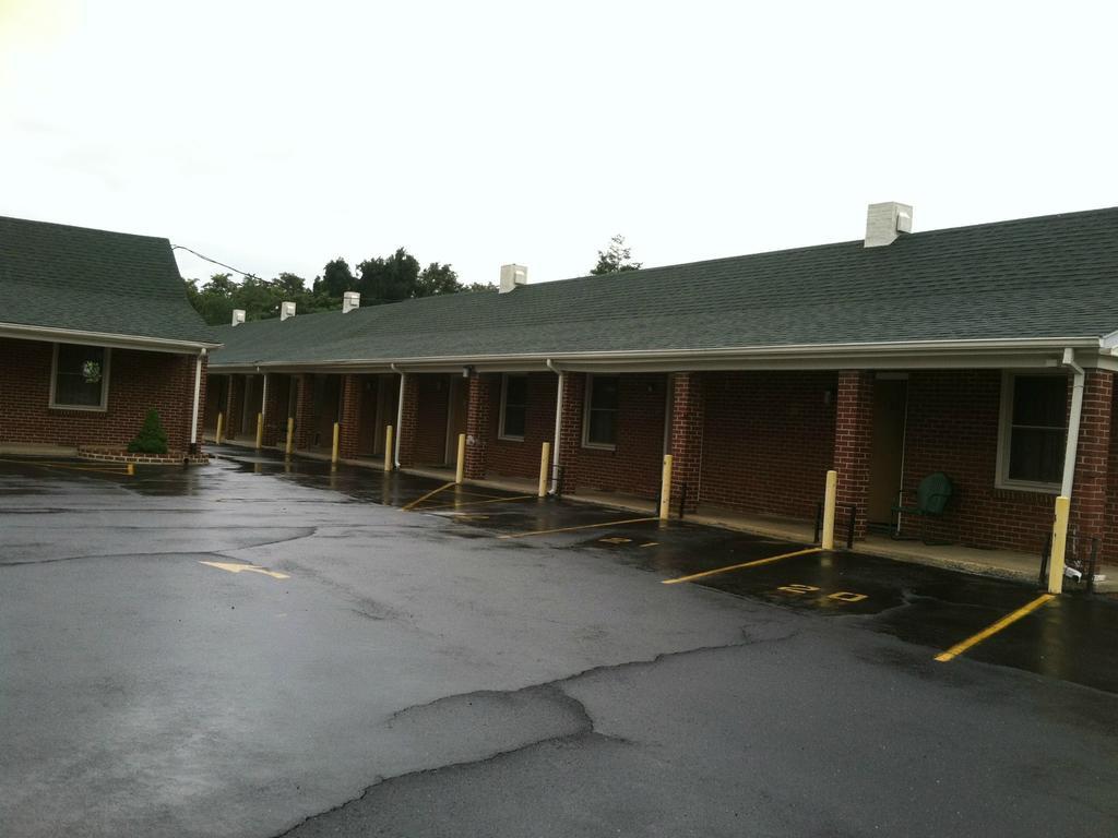 Royal Inn Motel Waynesboro Exteriér fotografie
